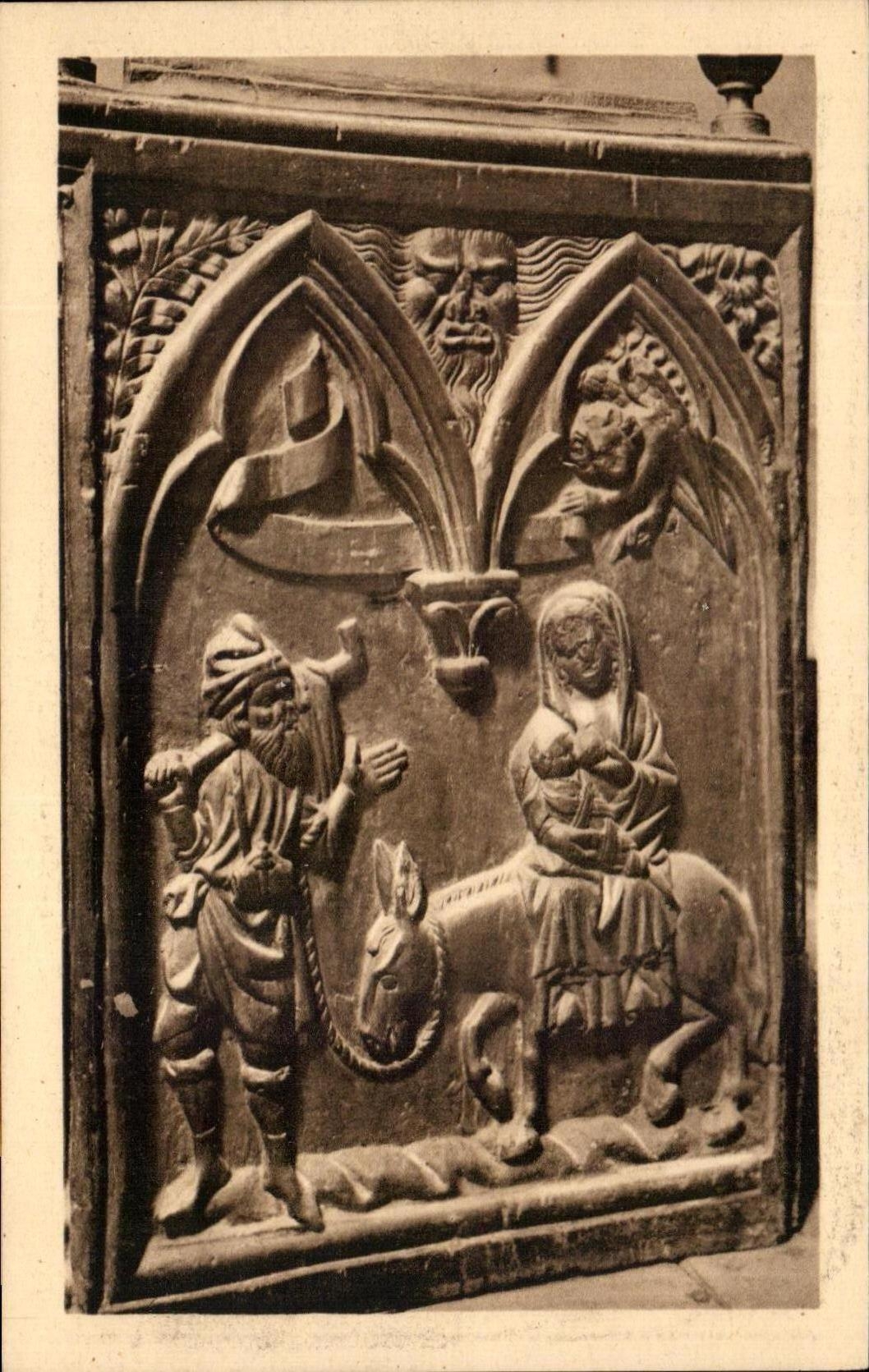 CPA Le Morvan Artistique Saulieu Basilique Saint Andoche Panneau lateral Fuite en Egypte