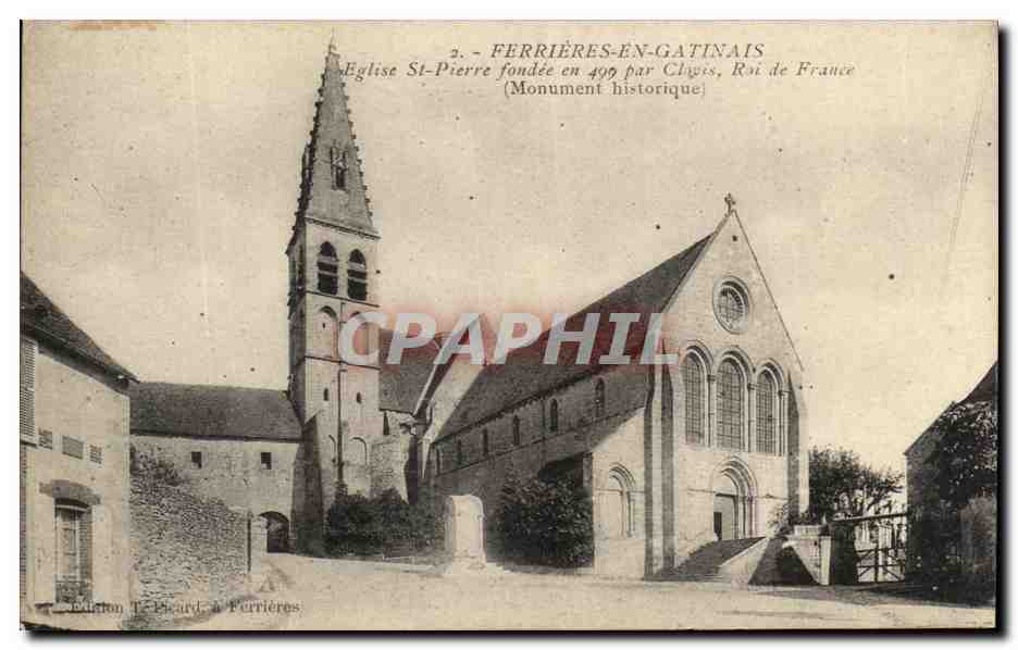 CPA Ferrieres En Gatinais Eglise St Pierre Fondee en 499 par Clovis roi de France 