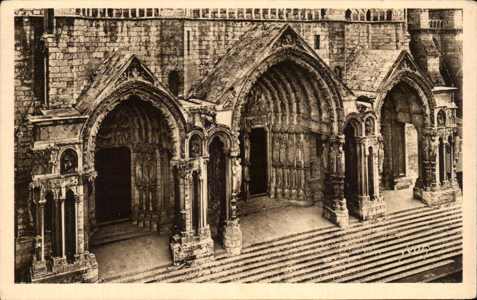 Chartres (Eure-et-Loir) — Le Portail Nord — Les Éditions d'Art VVC, Paris