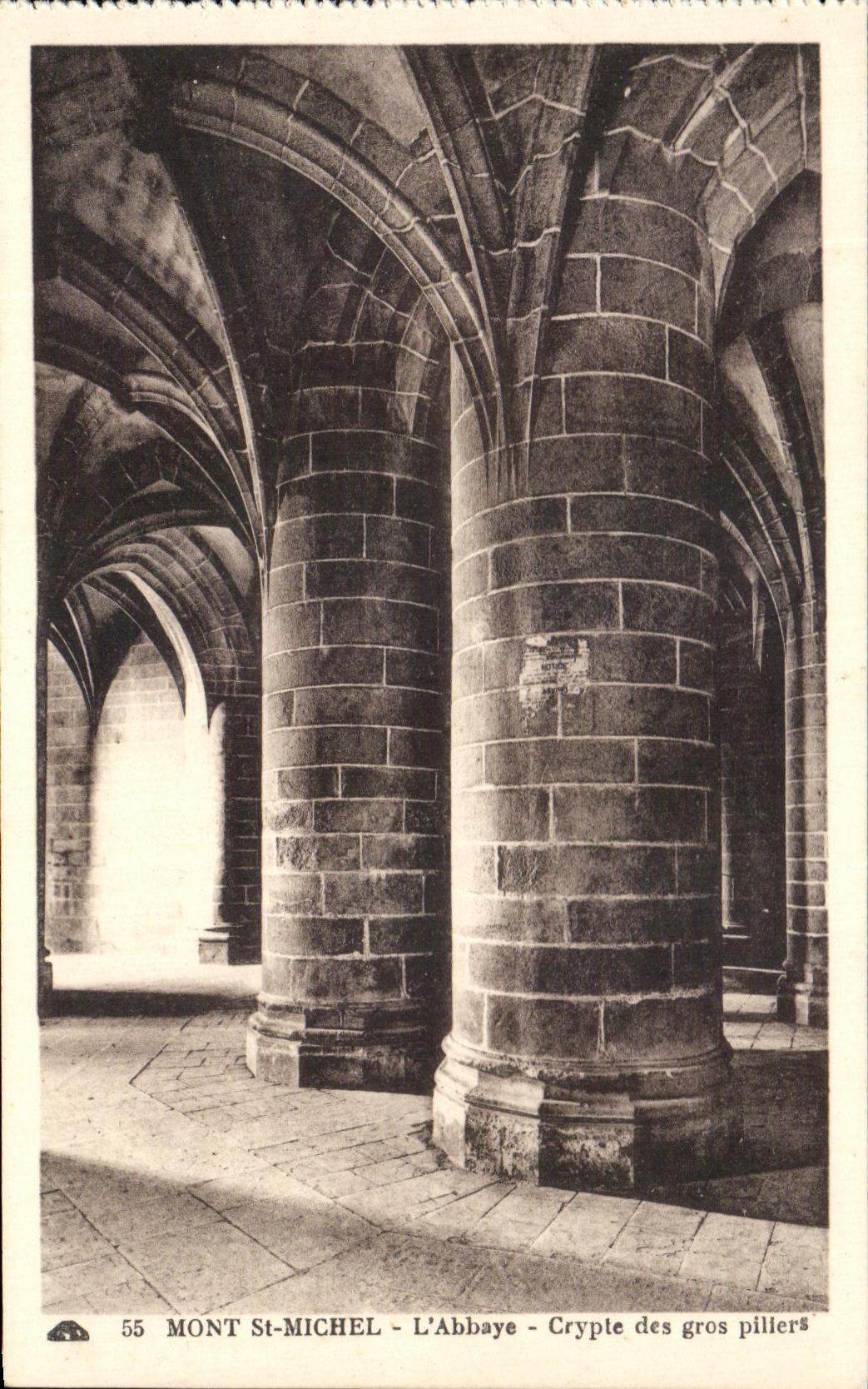 Mont-Saint-Michel - Die Abtei - Krypta der großen Säulen — Verlag: Alacienne des Arts Décoratifs-antiques - Straßburg, Nr. 55