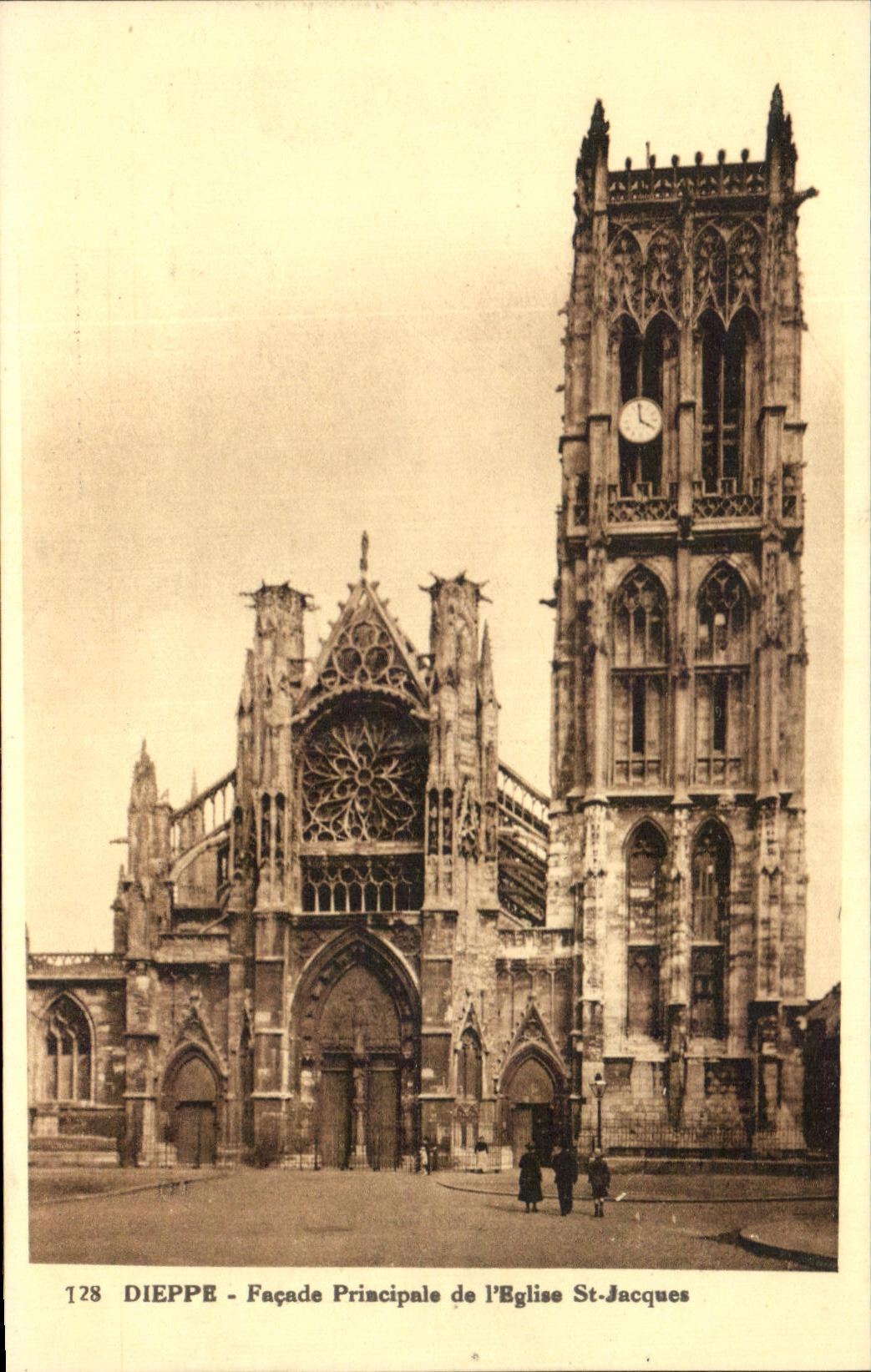 CPA Dieppe Facade Principale de l'Eglise St jacques