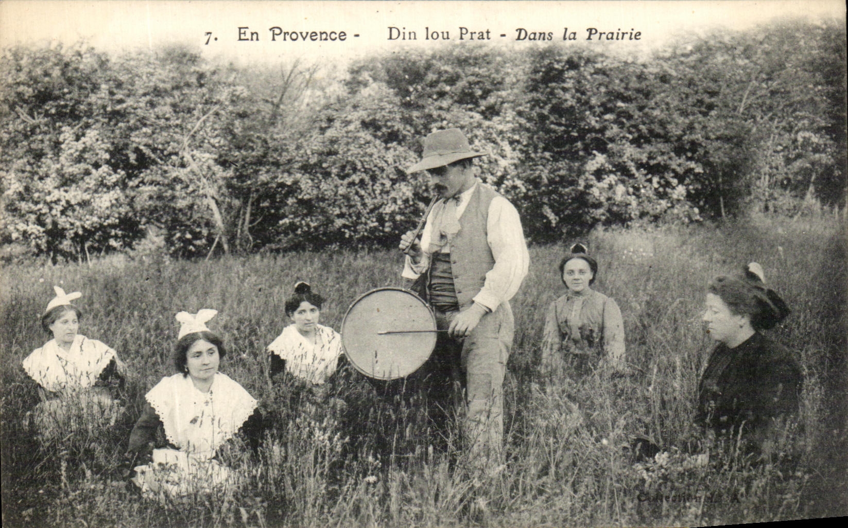 En Provence - Din lou Prat - Dans la Prairie — Photo-ateliers Baudouin-Vincent, Marseille