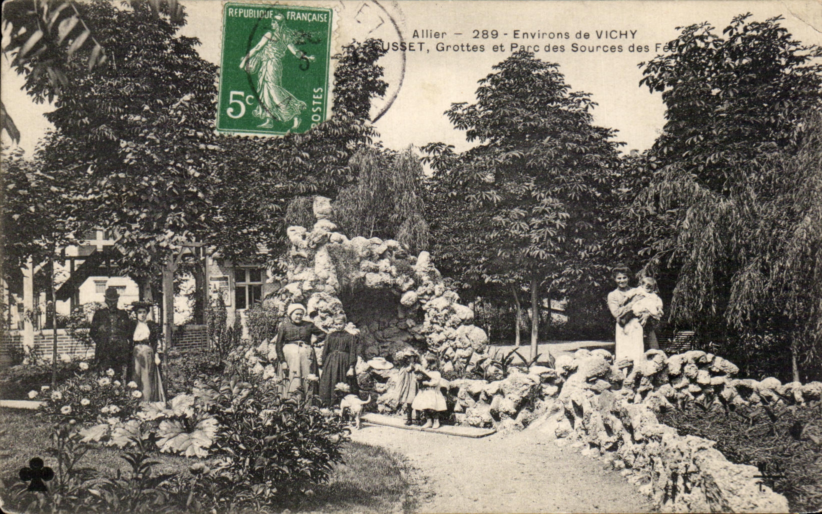 Usset, Grottes et Parc des Sources des Fées — Allier — 289 — Environs de Vichy