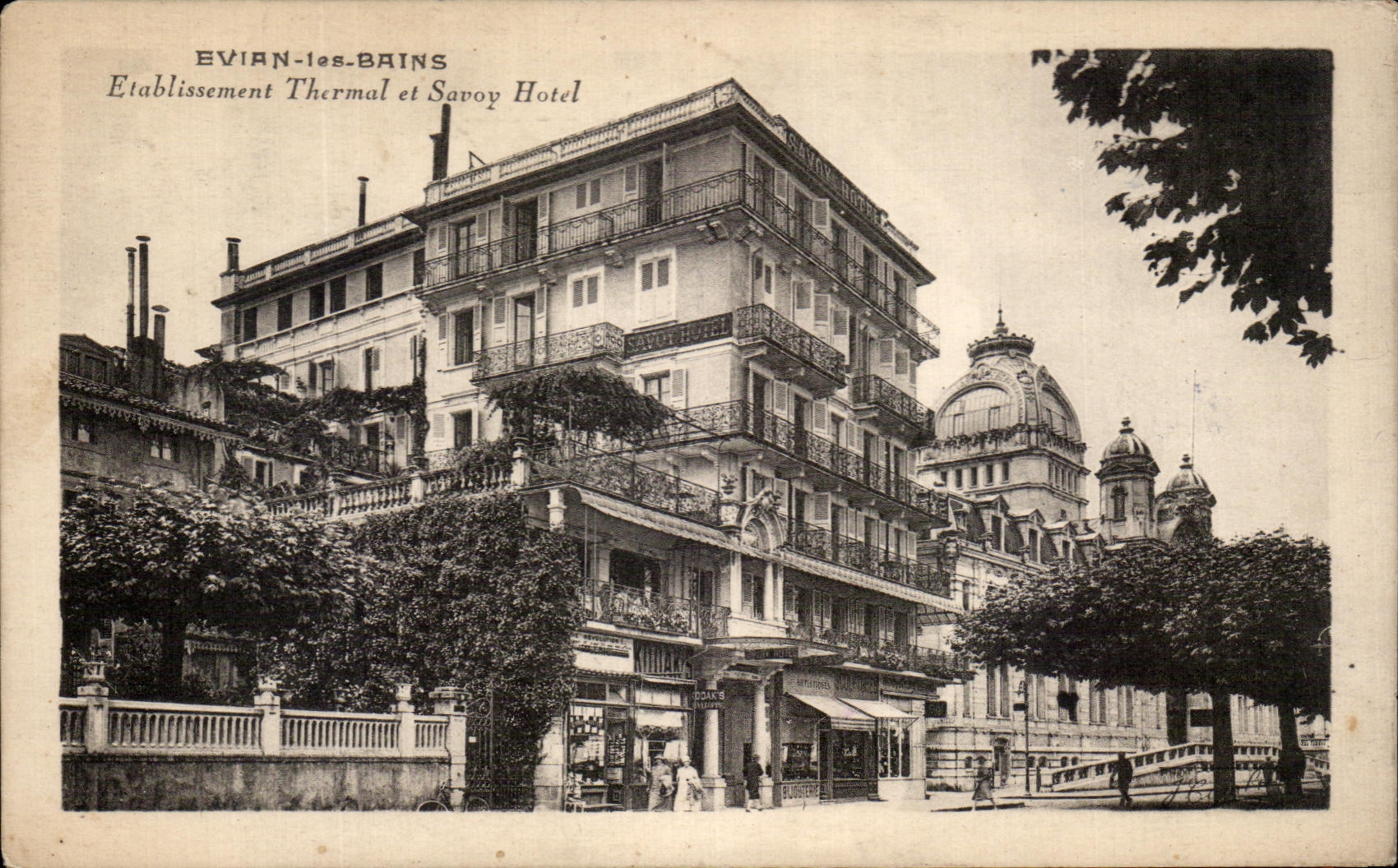 CPA Evian Les Bains Etablisement Thermal Et Savoy hotel