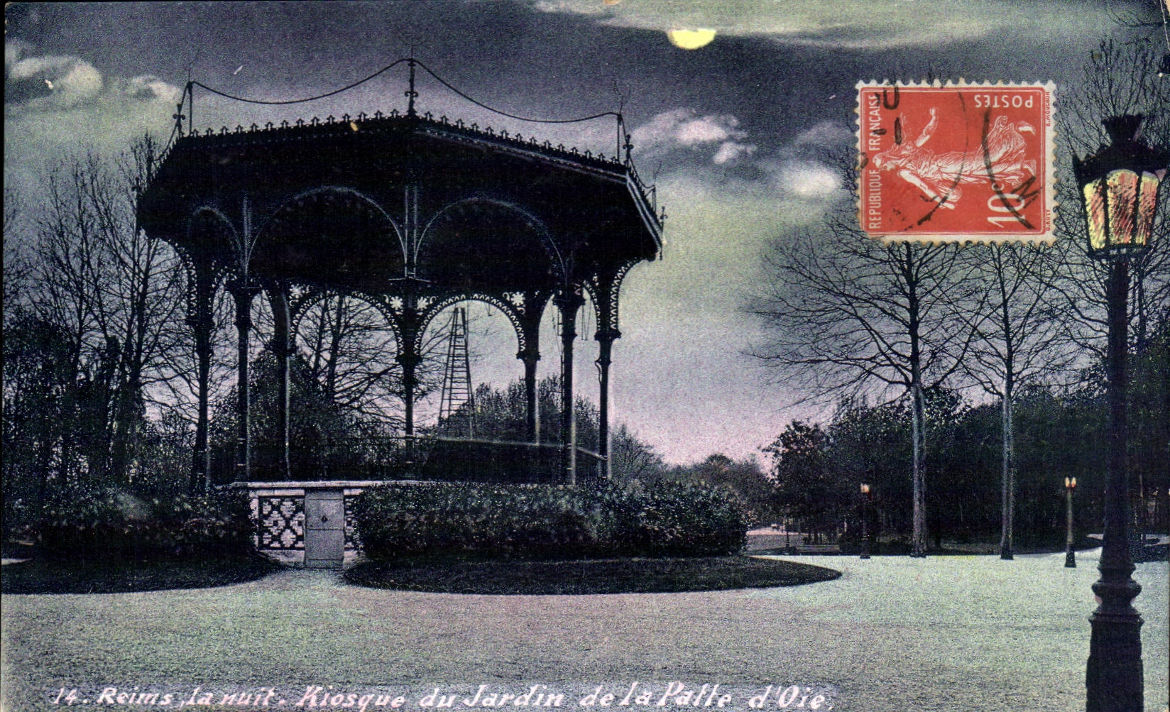 CPA Reims La nuit Kiosque du Jardin de la Patte d'oie