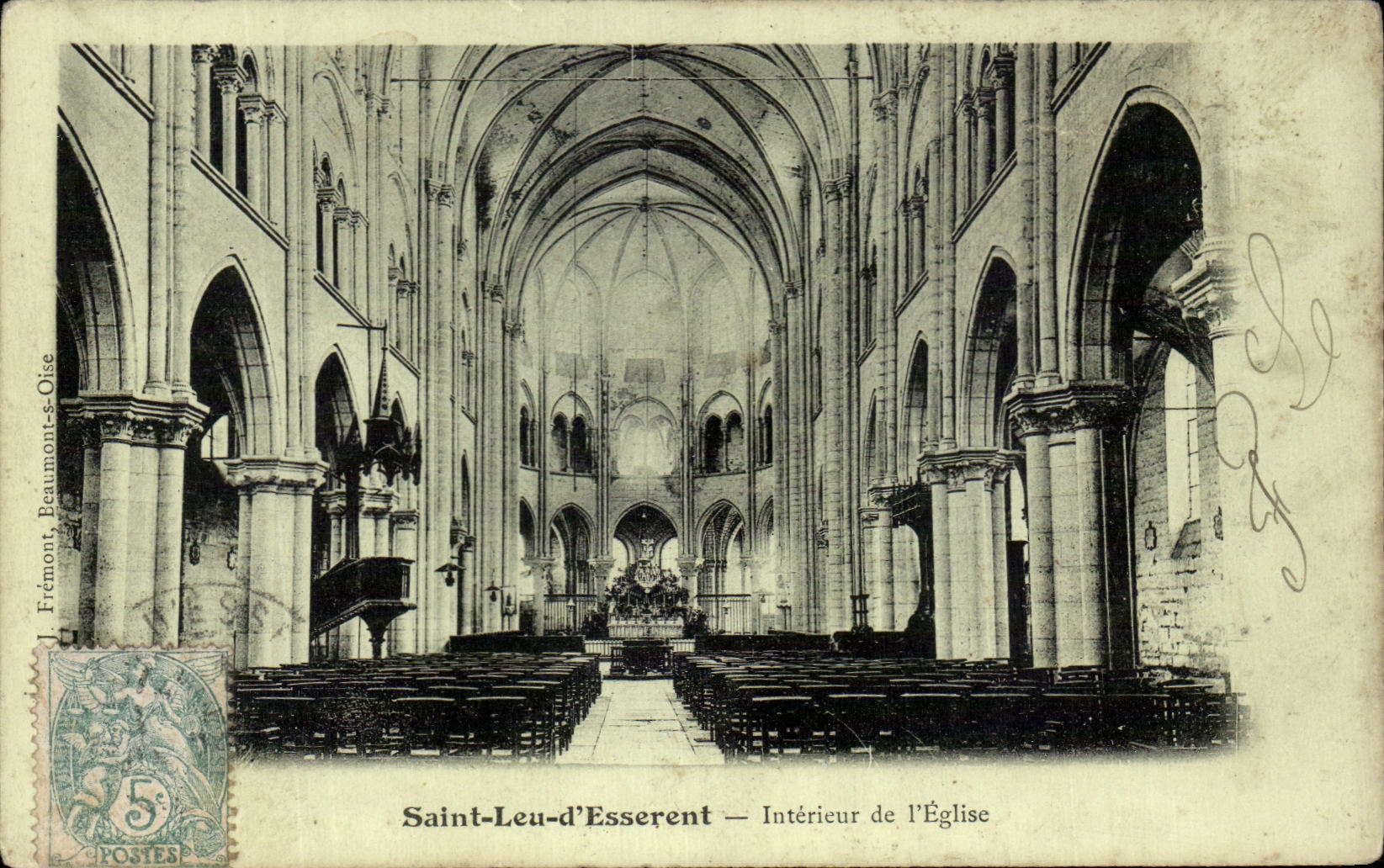CPA Saint Leu d'Esserent Interieur de l'Eglise