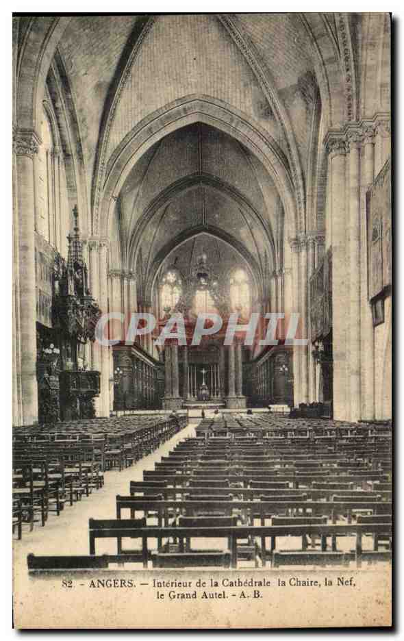 CPA Angers Interieur de la Cathedrale la Chaire le Grand Autel