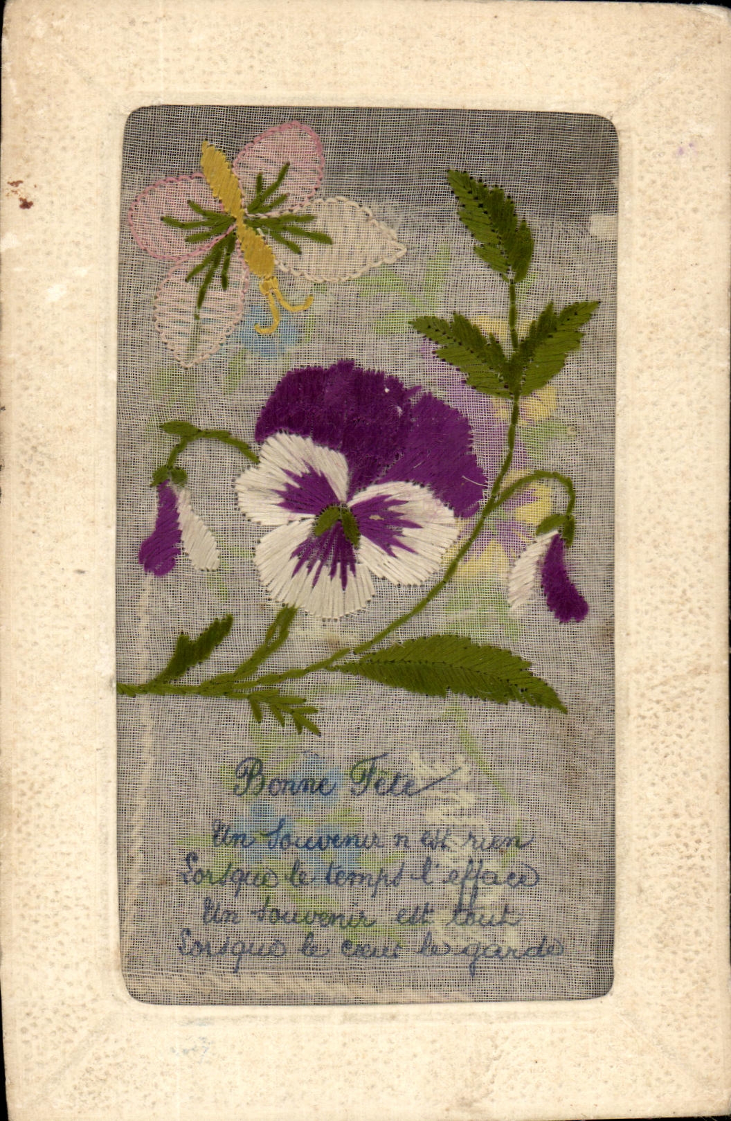 CPA Fantaisie Fleurs Tissee papillon