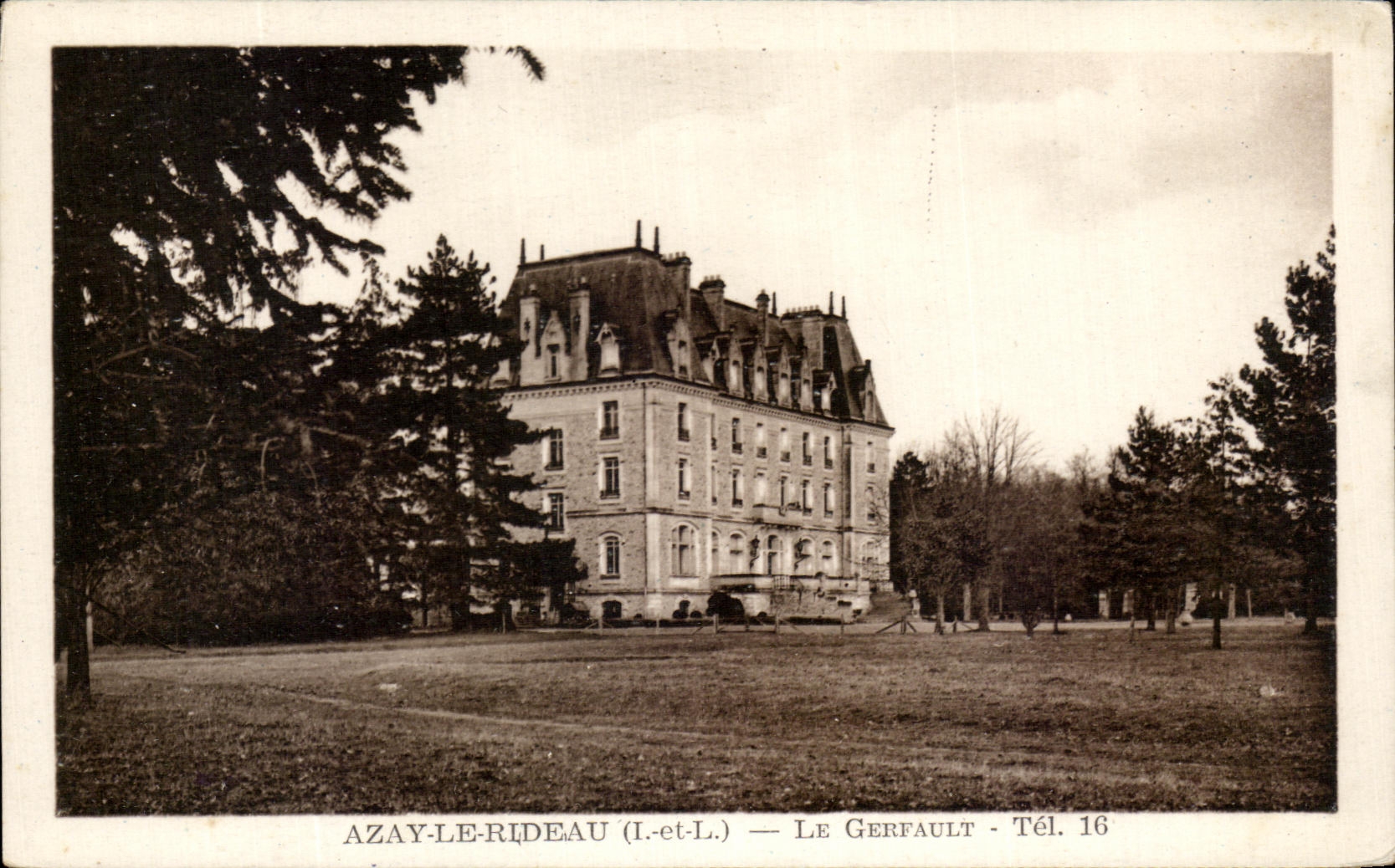 CPA Chateau D'Azay Le Rideau Le Gerfault