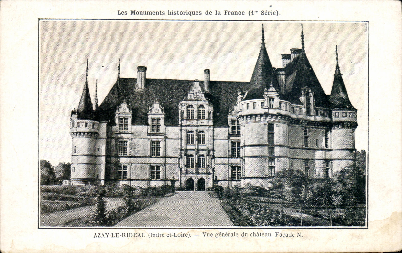 CPA Les Monuments Historiques de la France Azay Le Rideau Vue Generale du Chateau