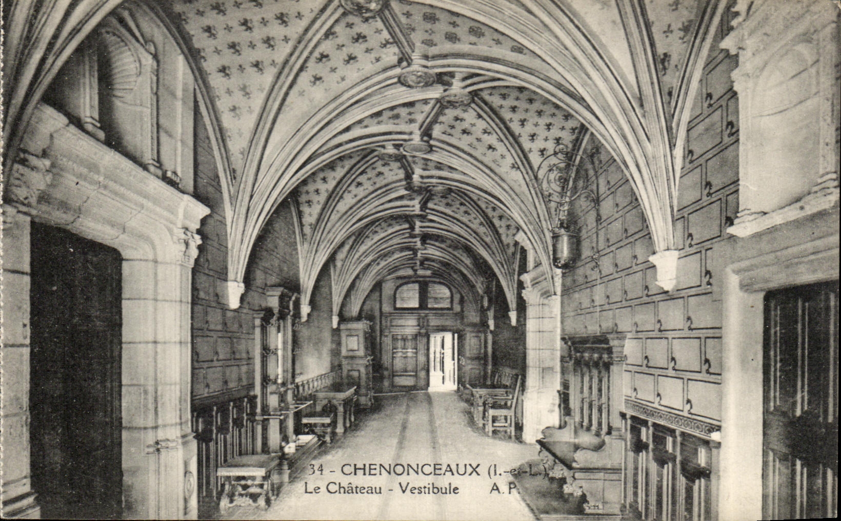 CPA Chenonceaux La Chateau Vestibule