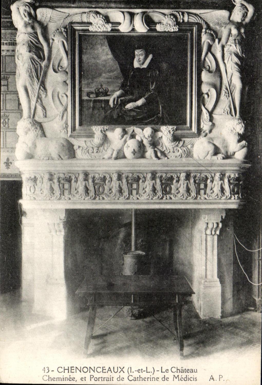 CPA Chenonceaux La Chateau Cheminee et Portrait de Catherine de Medicis