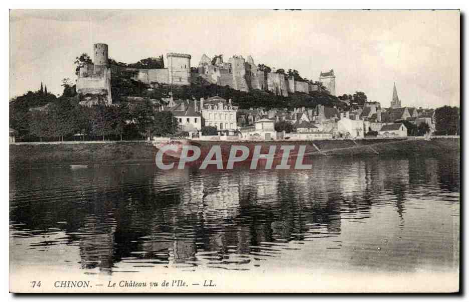 CPA Chinon Le Chateau Vu De L'Ile