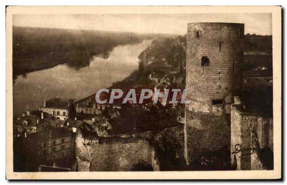 CPA Chinon Le Chateau La Tour du Moulin le Mur Romain et la Vienne