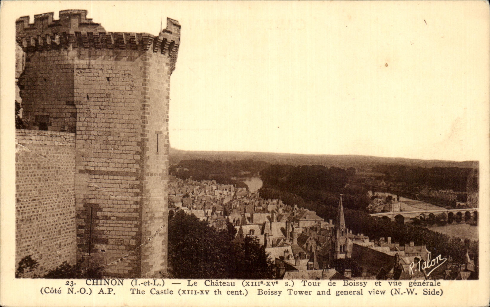 CPA Chinon Le Chateau Tour Boissy et Vue Generale