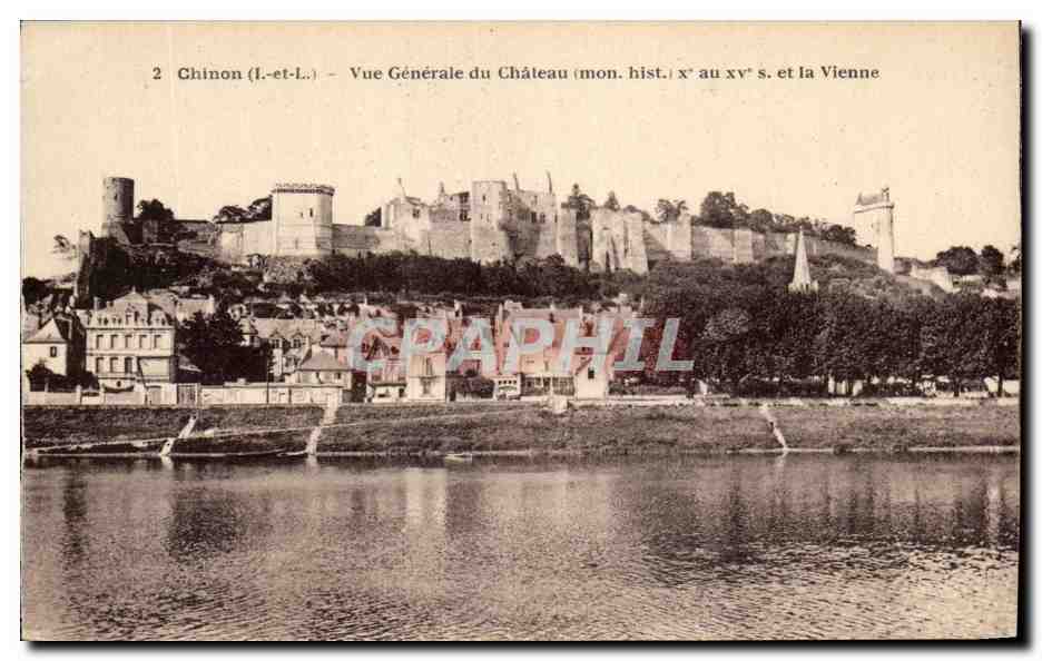 CPA Chinon Vue Generale du Chateau et la Vienne
