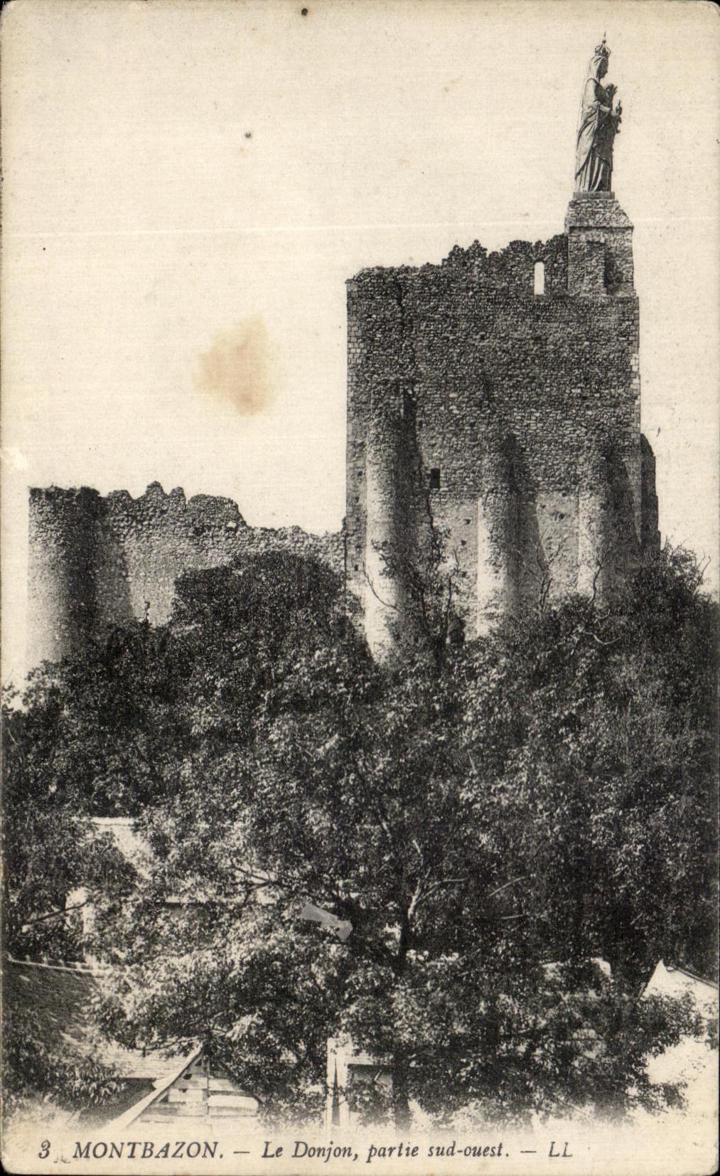 CPA Montbazon Le Donjon partie sud ouest