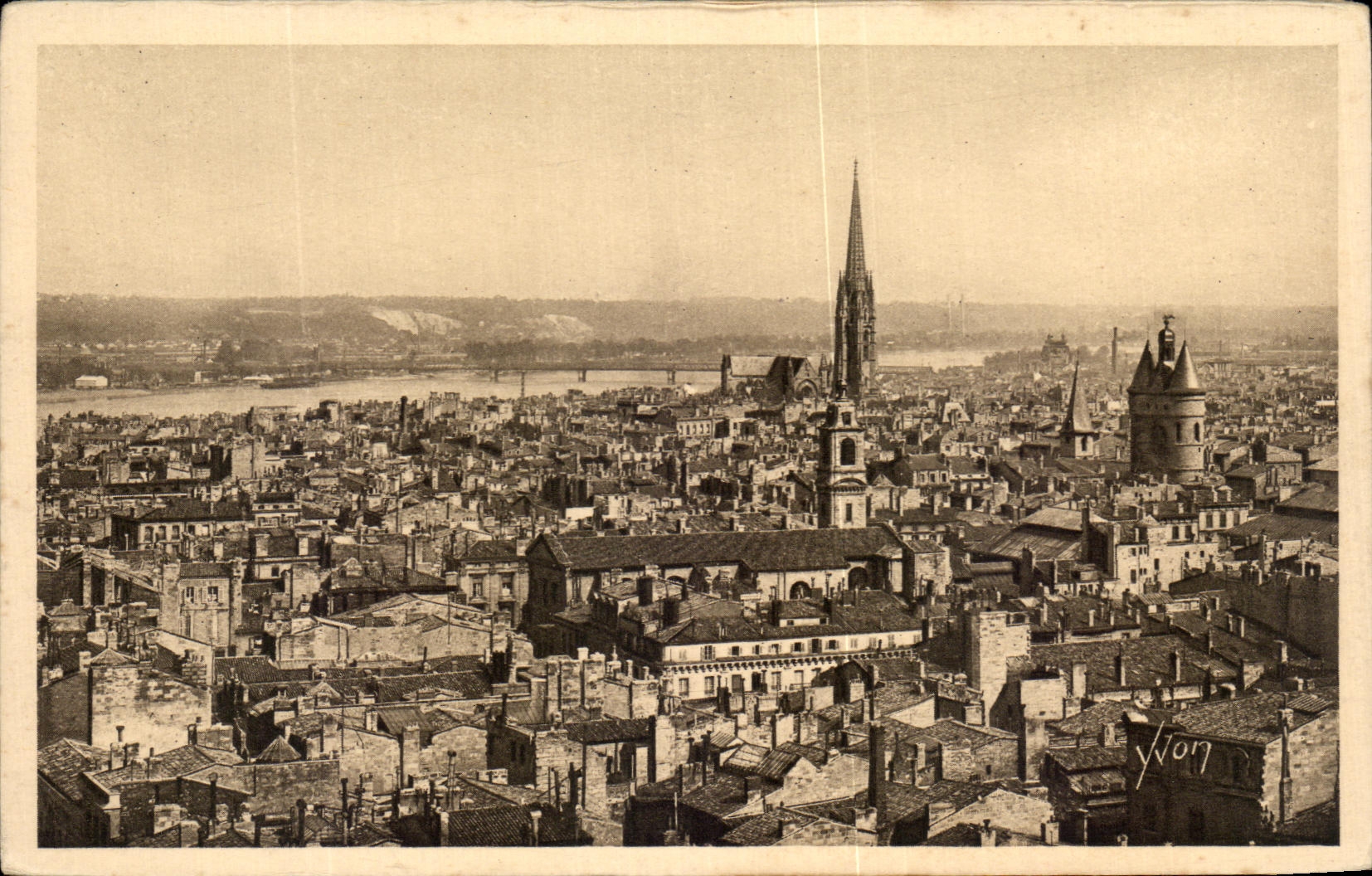 Bordeaux — Vue générale — Éditions d'Art YVON, 14 Rue de Béthune