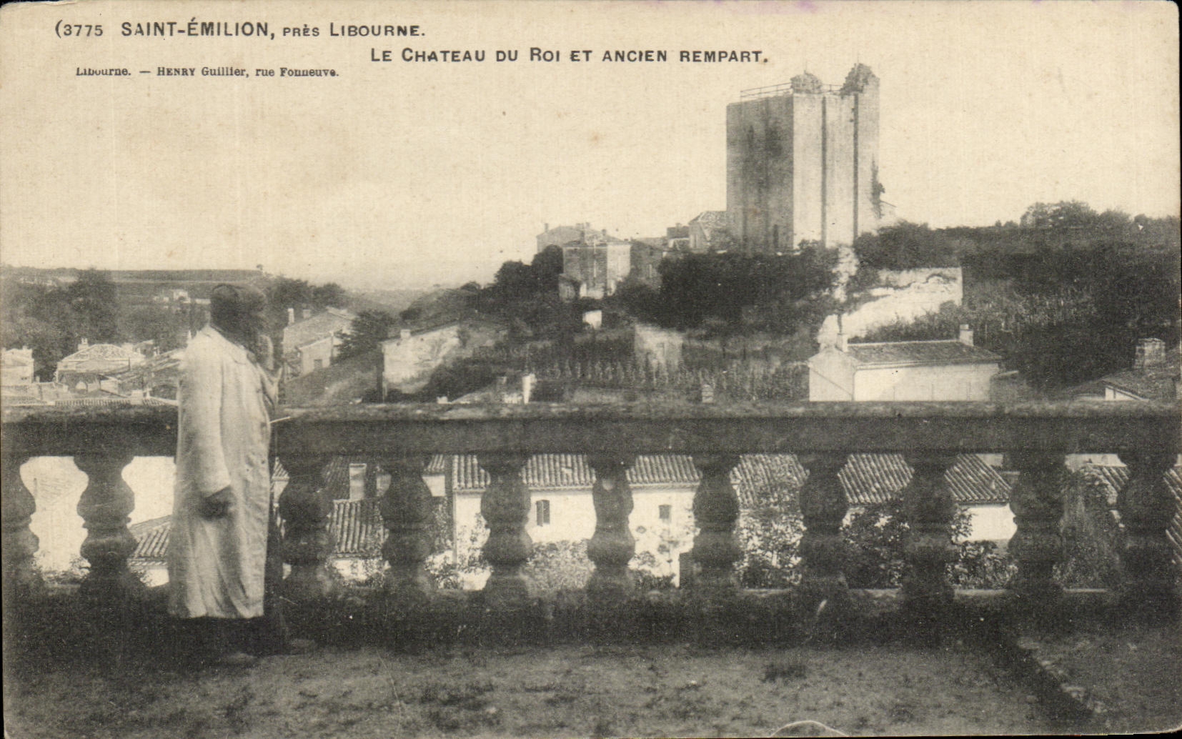 Saint-Émilion, près Libourne — Le Château du Roi et ancien rempart — Henry Guillier, rue Fonneuve