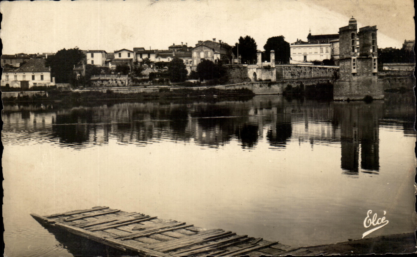 Castillon-sur-Dordogne — Bords de la Dordogne — Éditeur L. Chambonnet, Bordeaux