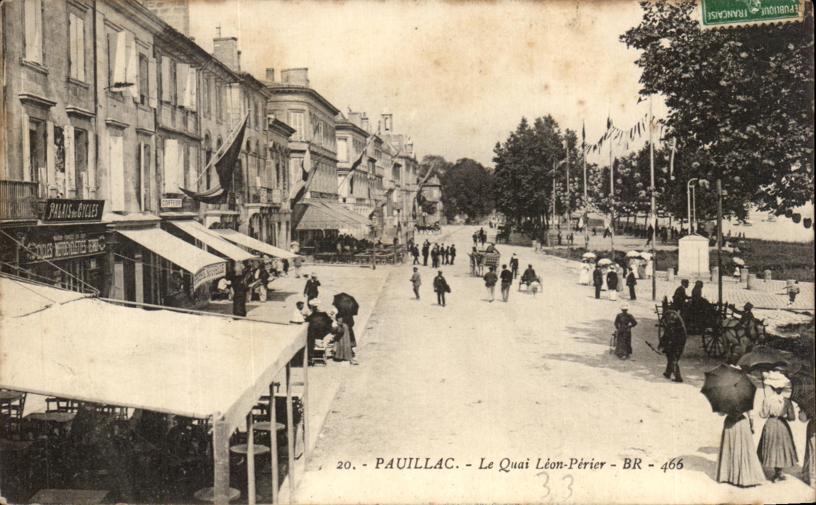 CPA Pauillac Le Quai Leon Perier