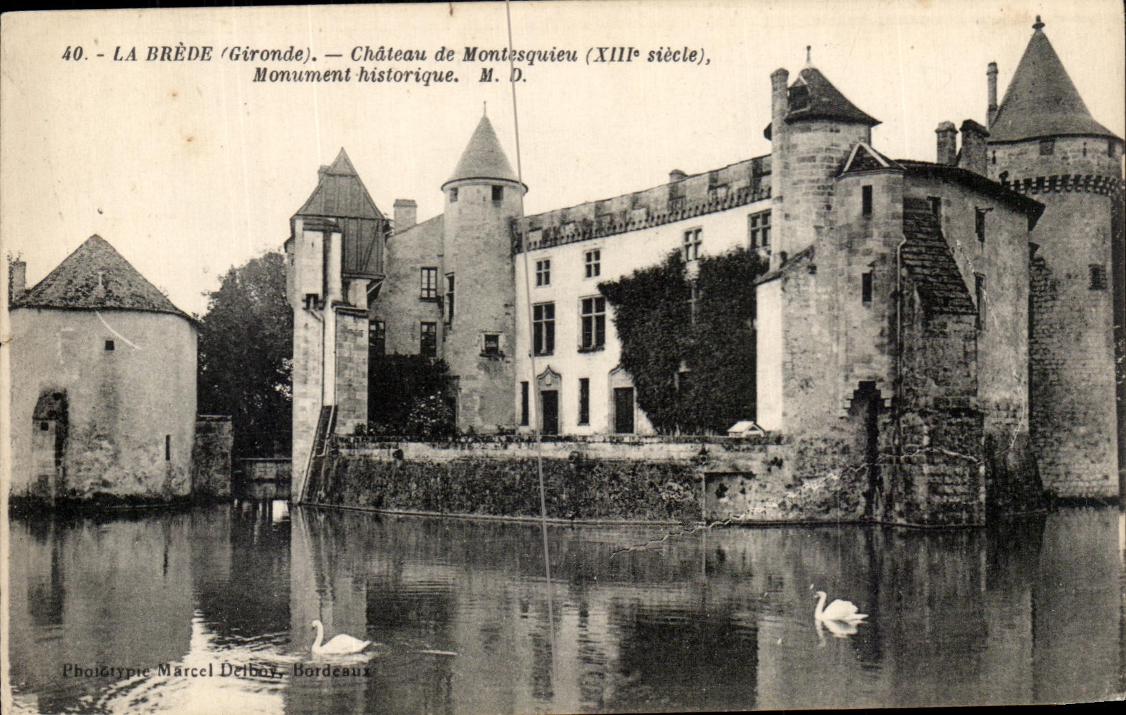 La Brède (Gironde) — Château de Montesquieu (XIIIe siècle), Monument historique — Phototypie Marcel Dejbov, Bordeaux