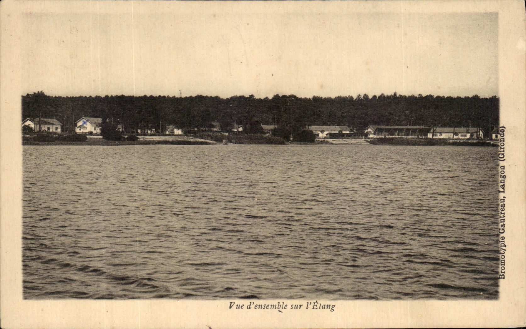Vue d'ensemble sur l'Étiang, Langon (Gironde) — Bromotype Gauvreau