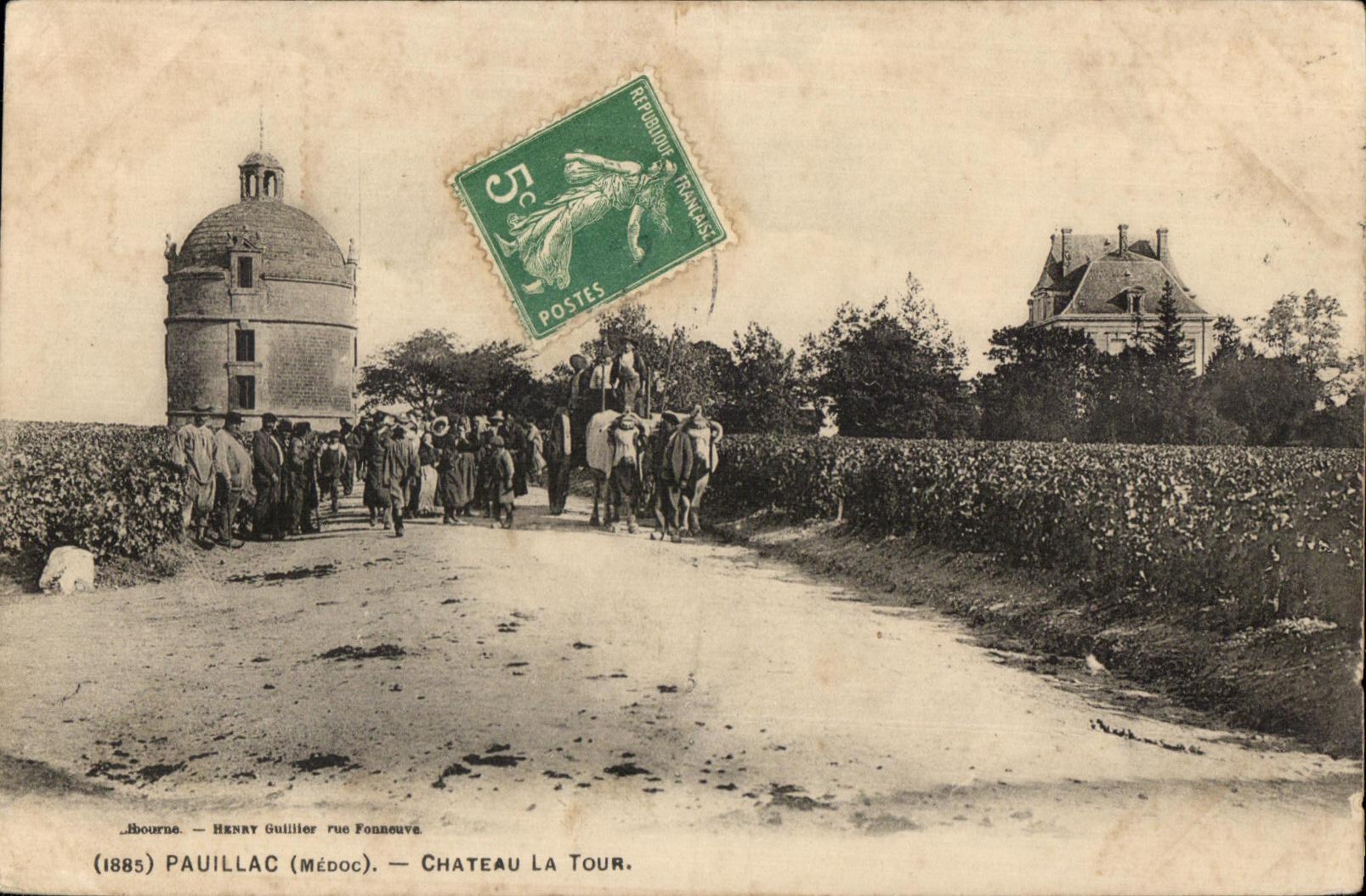 CPA Pauillac Chateau la Tour Attelage (bonne animation)