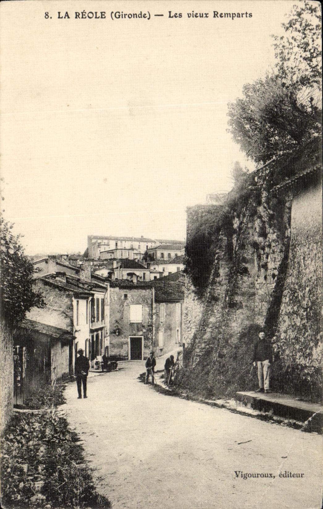 CPA La Reole Les Vieux Remparts
