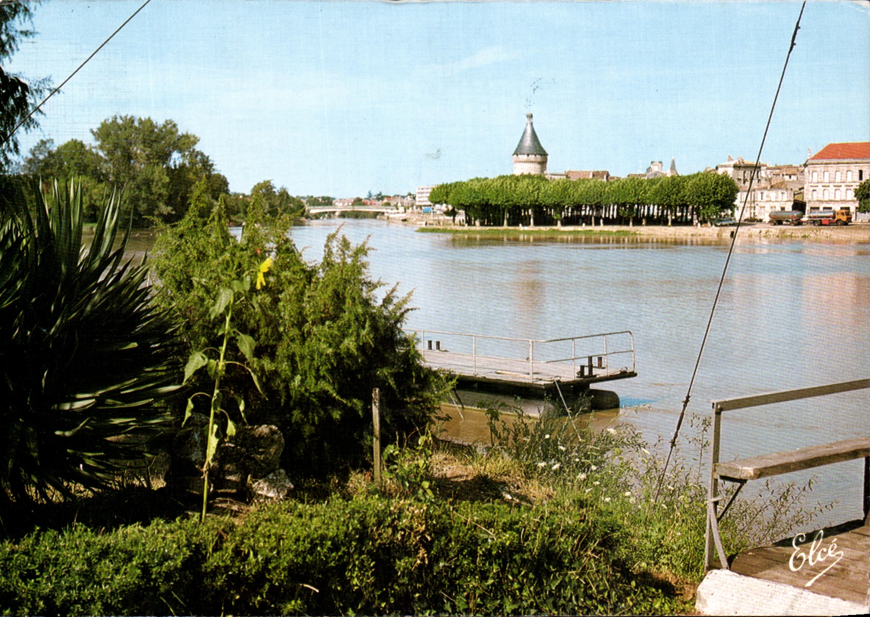 CPM Libourne Vue Sur La Dordogne Et Son confluent l'Isle
