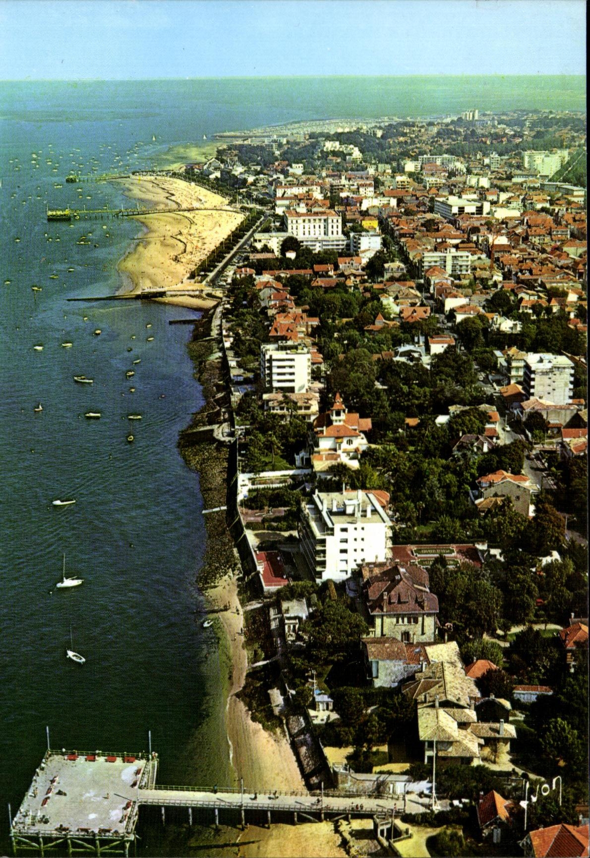 Arcachon — Vue aérienne du Bassin et de la jetée de la Croix des Marines — Éditions d'art Jean-Jaurès-94