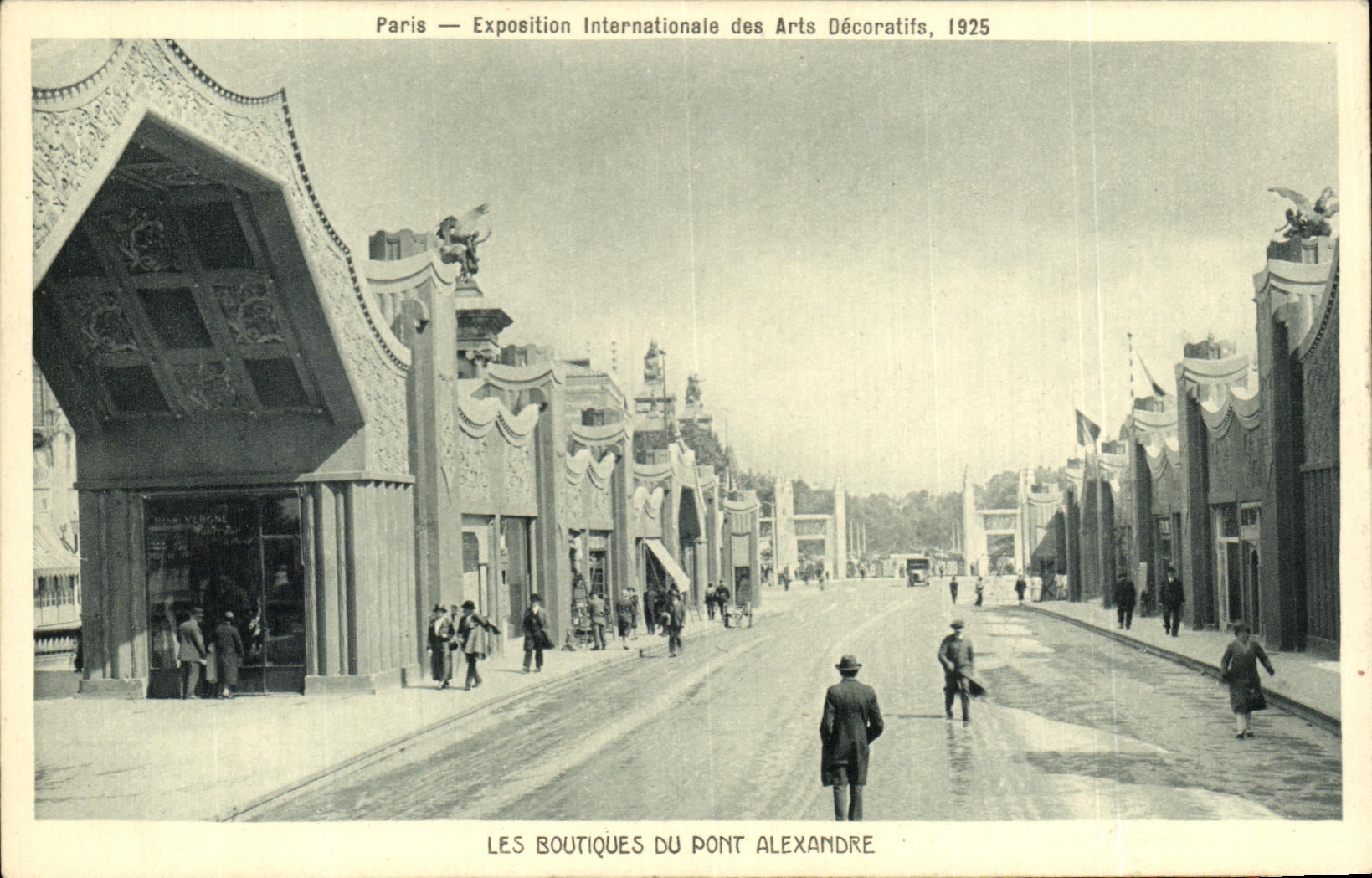Paris — Exposition Internationale des Arts Décoratifs, 1925 — Les Boutiques du Pont Alexandre