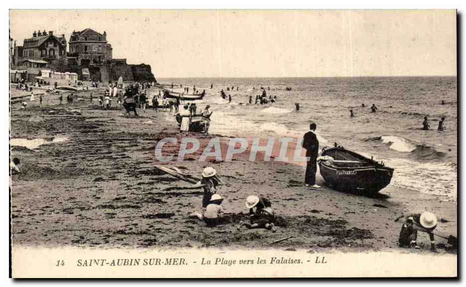 CPA Saint Aubin Sur Mer Le Plage vers les Falaises Enfants