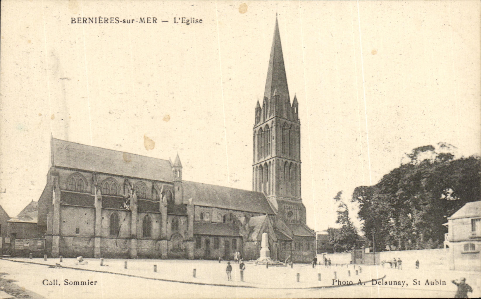 Bernières-sur-Mer — L'Église — Photo A. Delaunay, St Aubin