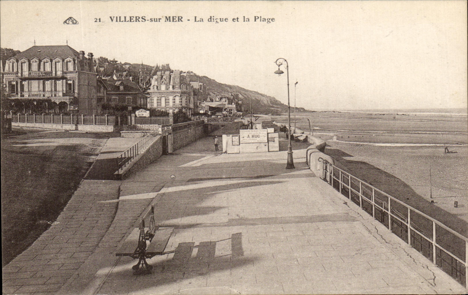 Villers-sur-Mer - Die Mole und der Strand — A. Hug, Verlag Nr. 21