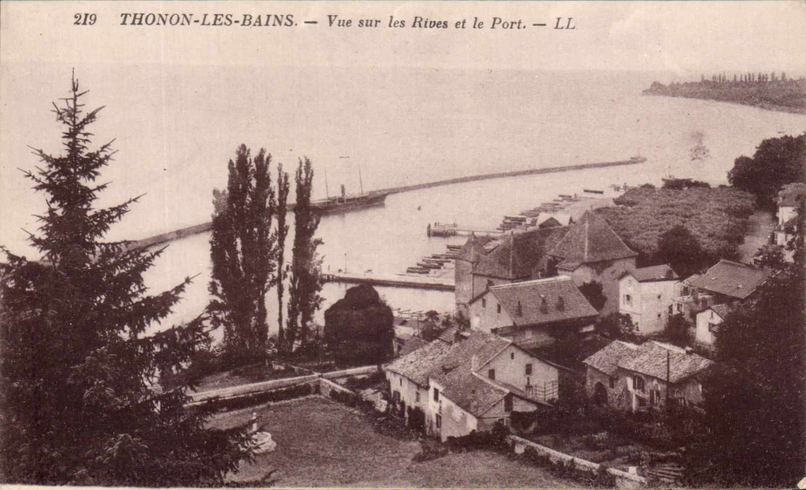 Thonon-les-Bains — Vue sur les Rives et le Port — LL