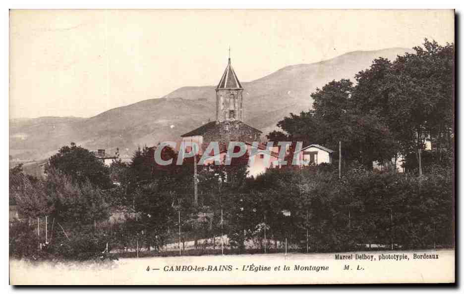 CPA Cambo Les Bains L'Eglise Et La Montagne