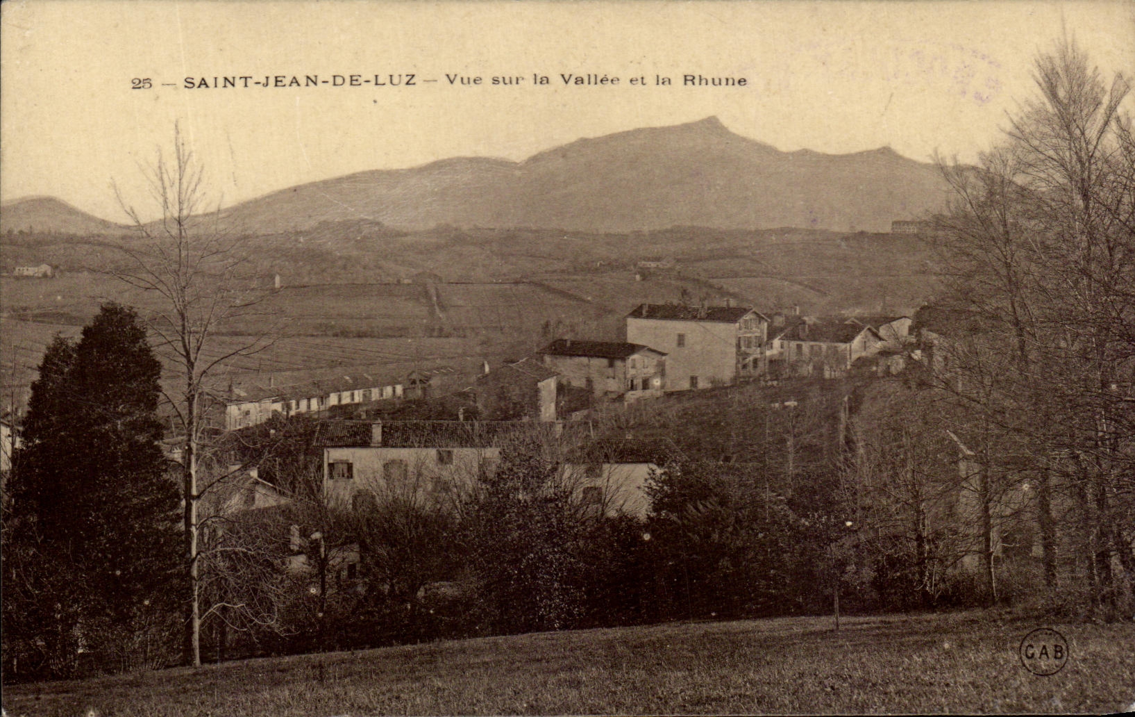 Saint-Jean-de-Luz — Vue sur la Vallée et la Rhune — GAB