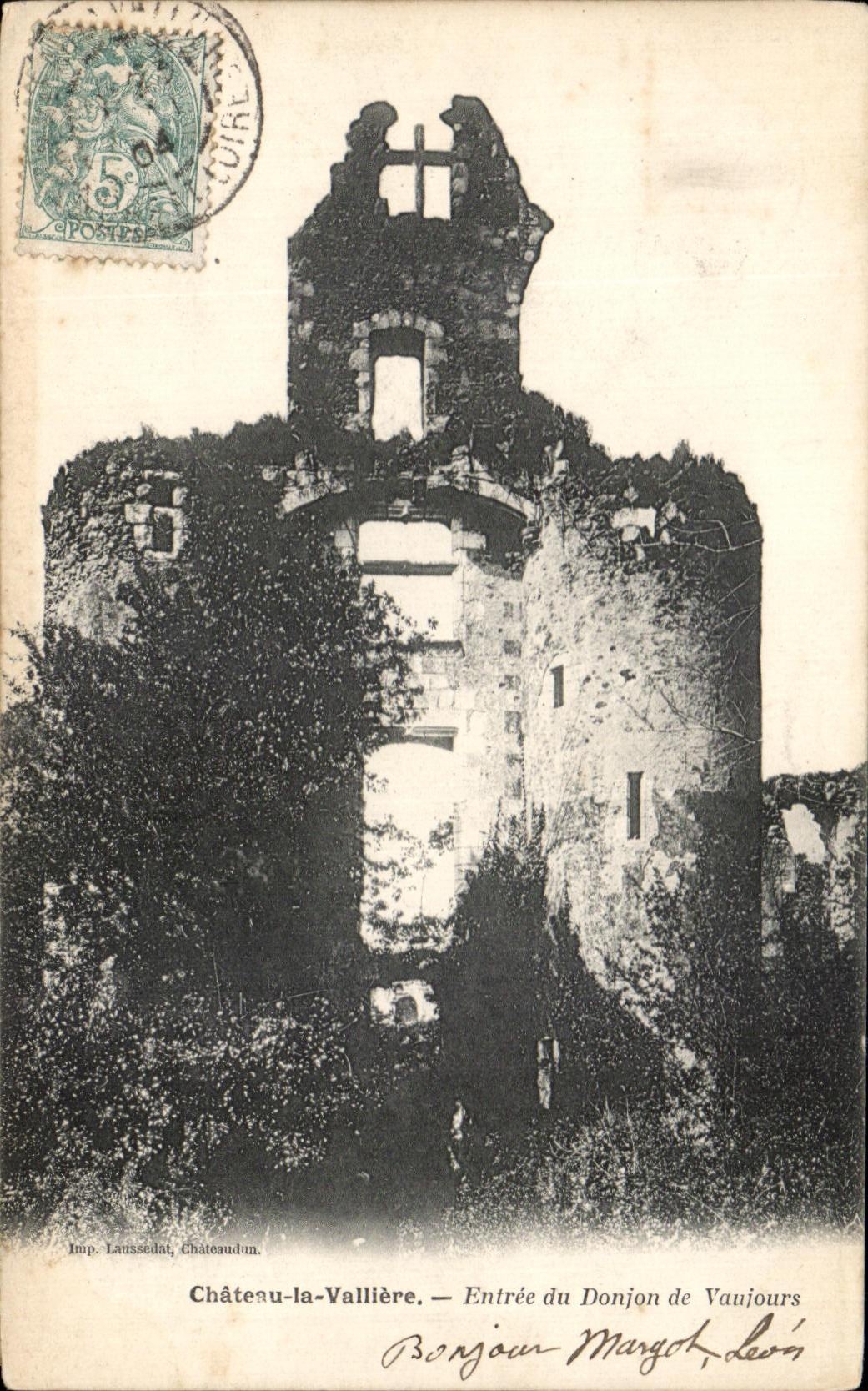 CPA Chateau La Valliere Entree Du donjon De Vaujours