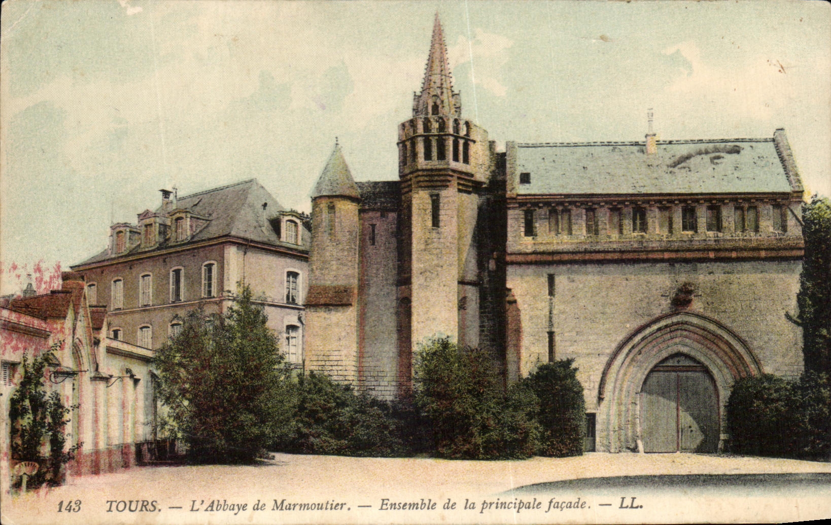 CPA Tours L'Abbaye De Marmoutier Ensemble De La Principale Facade
