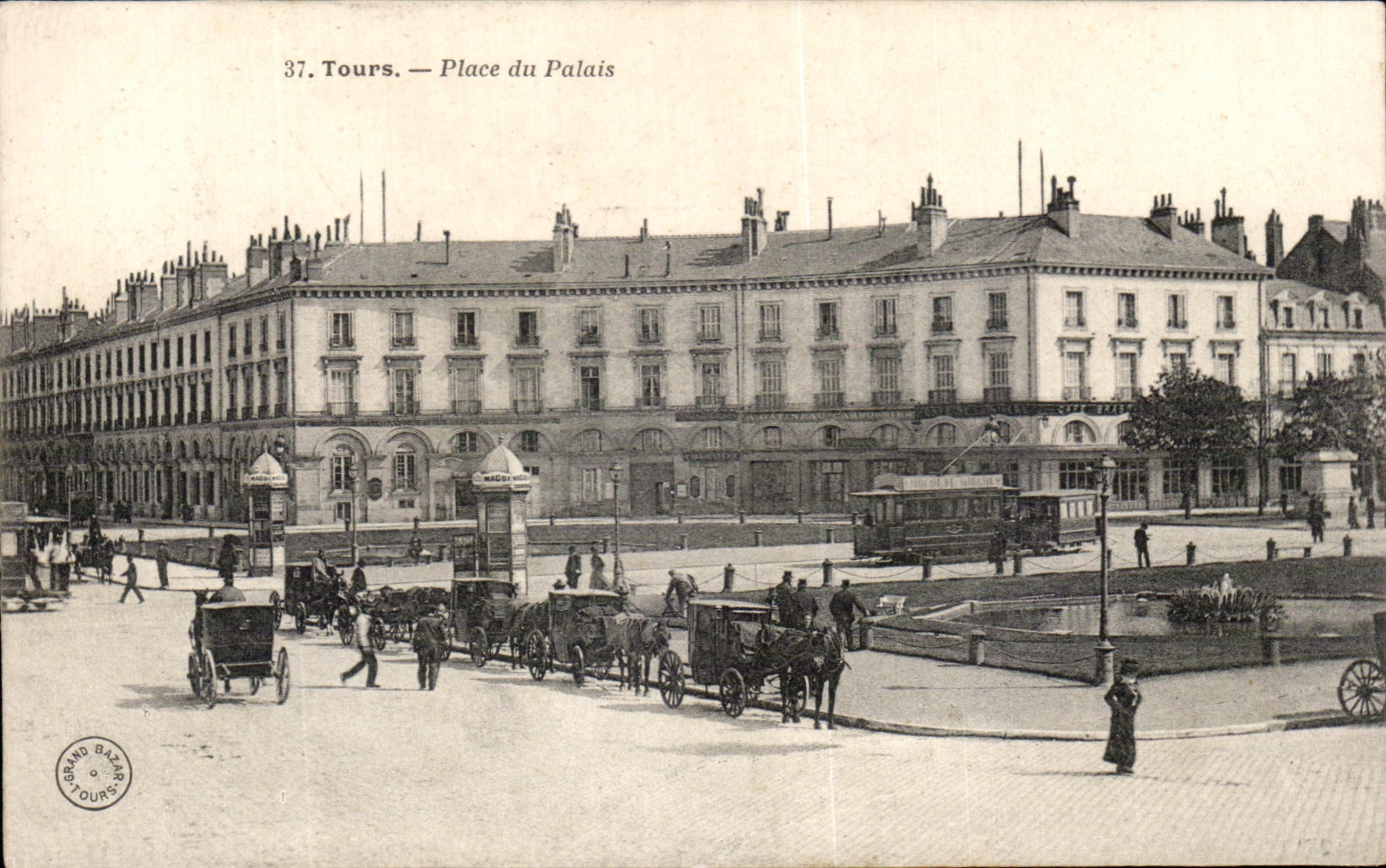 CPA Tours Place Du Palais