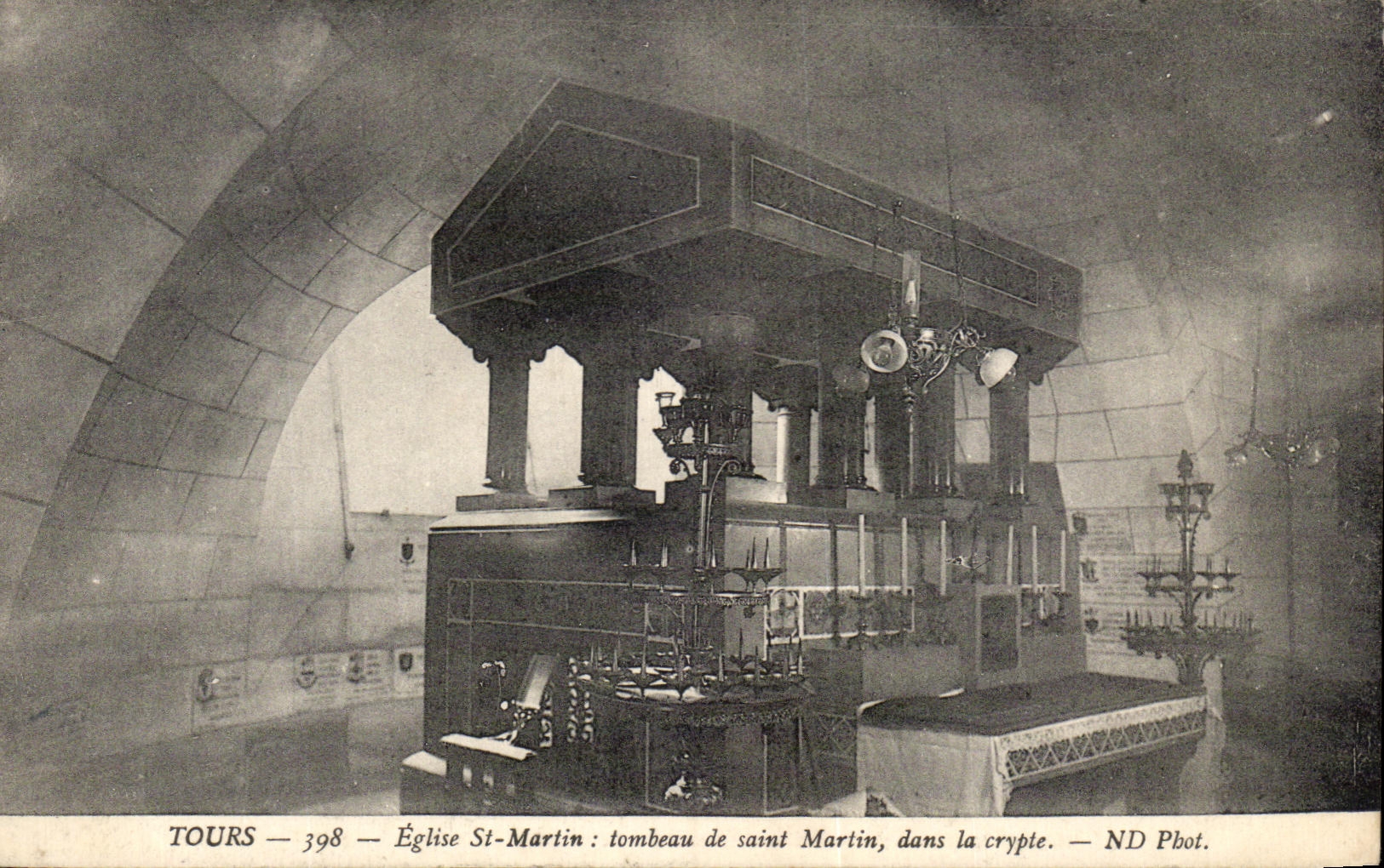 CPA Tours Eglise St Martin Tombeau De Saint Martin Dans La Crypte