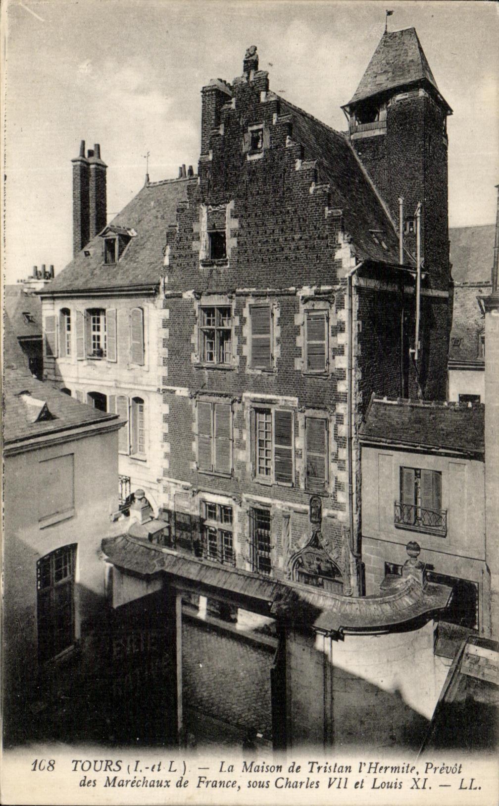 CPA Tours La Maison Tristan I'Hermite Prevot des Marechaux de France