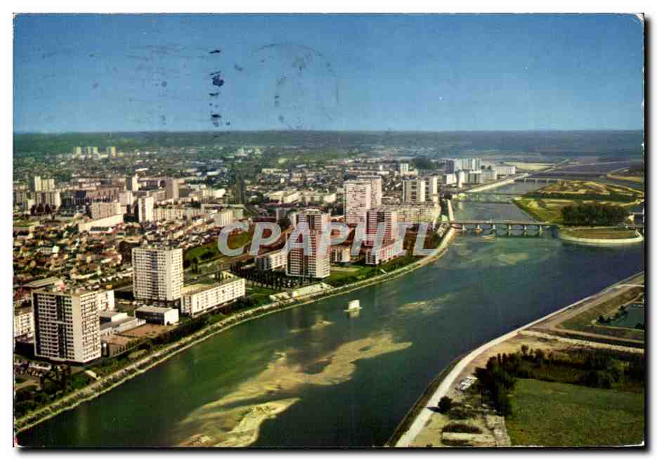 CPM Tours Vue generale des Rives du Cher