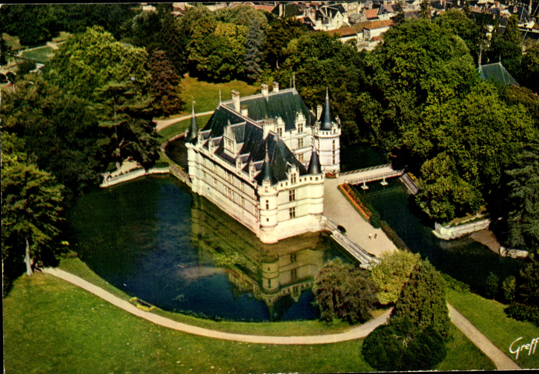 CPM En Touraine Azay Le Rideau Vue Aerienne du Chateau