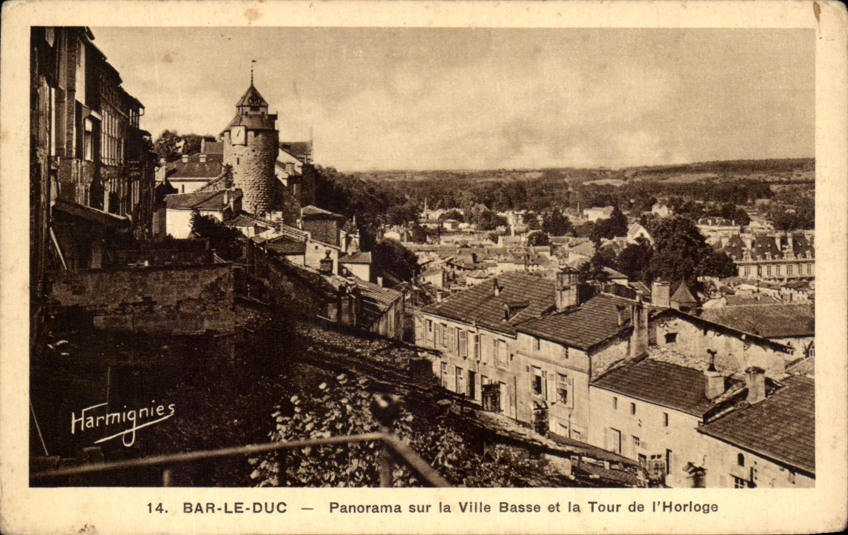 CPA Bar Le Duc Panorama sur la Vile Basse et la Tour de I'Horloge