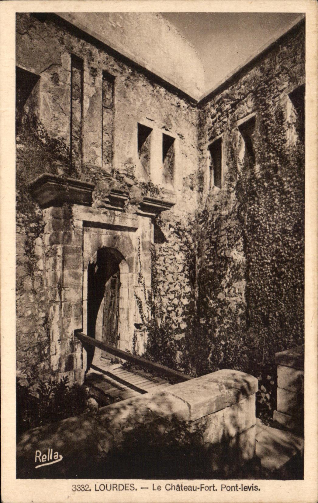 Lourdes — Le Château-Fort, Pont-levis — Rella, n° 3332