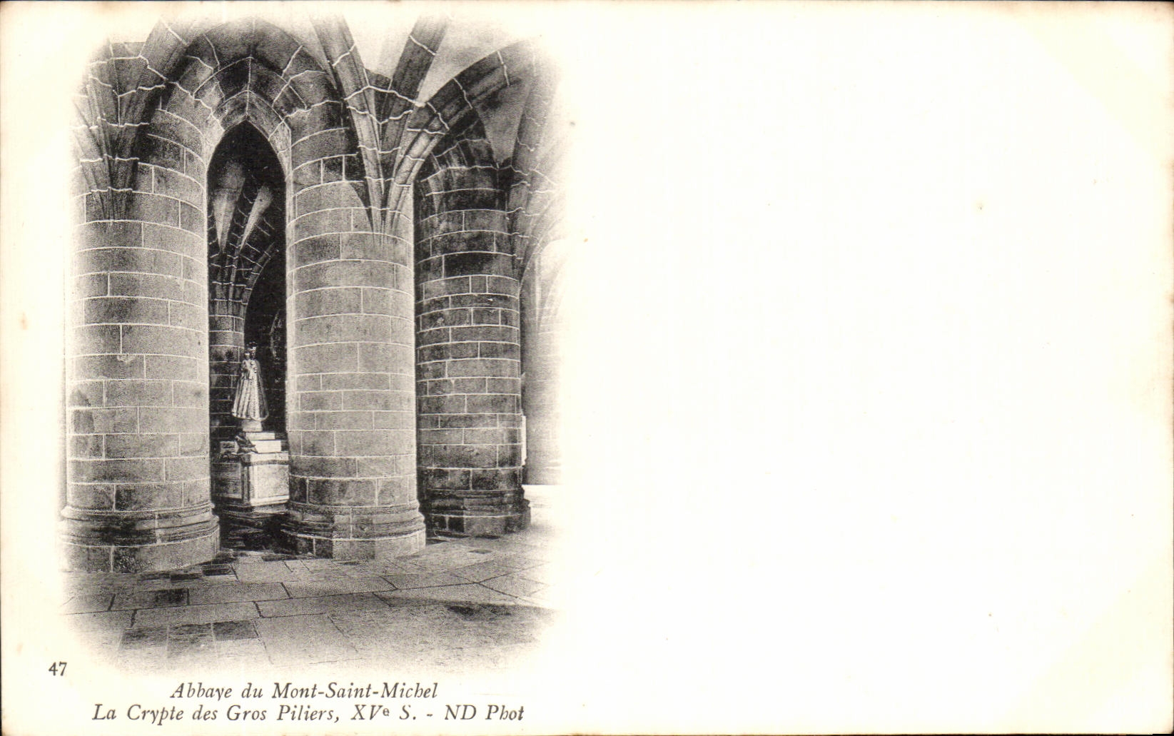 Abbaye du Mont-Saint-Michel — La Crypte des Gros Piliers, XVᵉ siècle — ND Phot