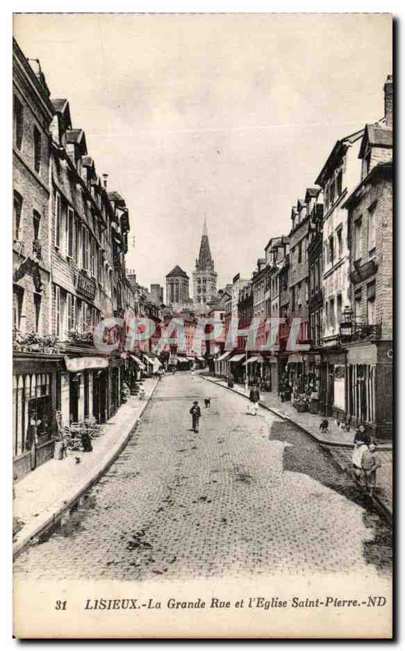 Lisieux - La Grande Rue et l'Église Saint-Pierre - ND