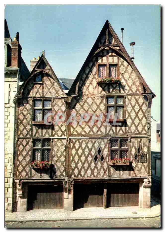 CPSM Couleurs et Lumiere de France Tours Vieille Maison place Foire le Roi